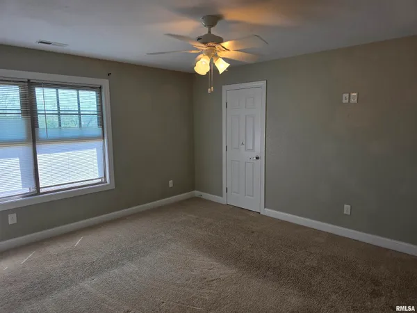 $449,000 | 7289 North Whippoorwill Lane, Peoria, IL 61614