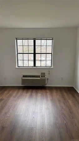 $2,000 | 440 Carpenter Avenue, Newburgh, NY 12550