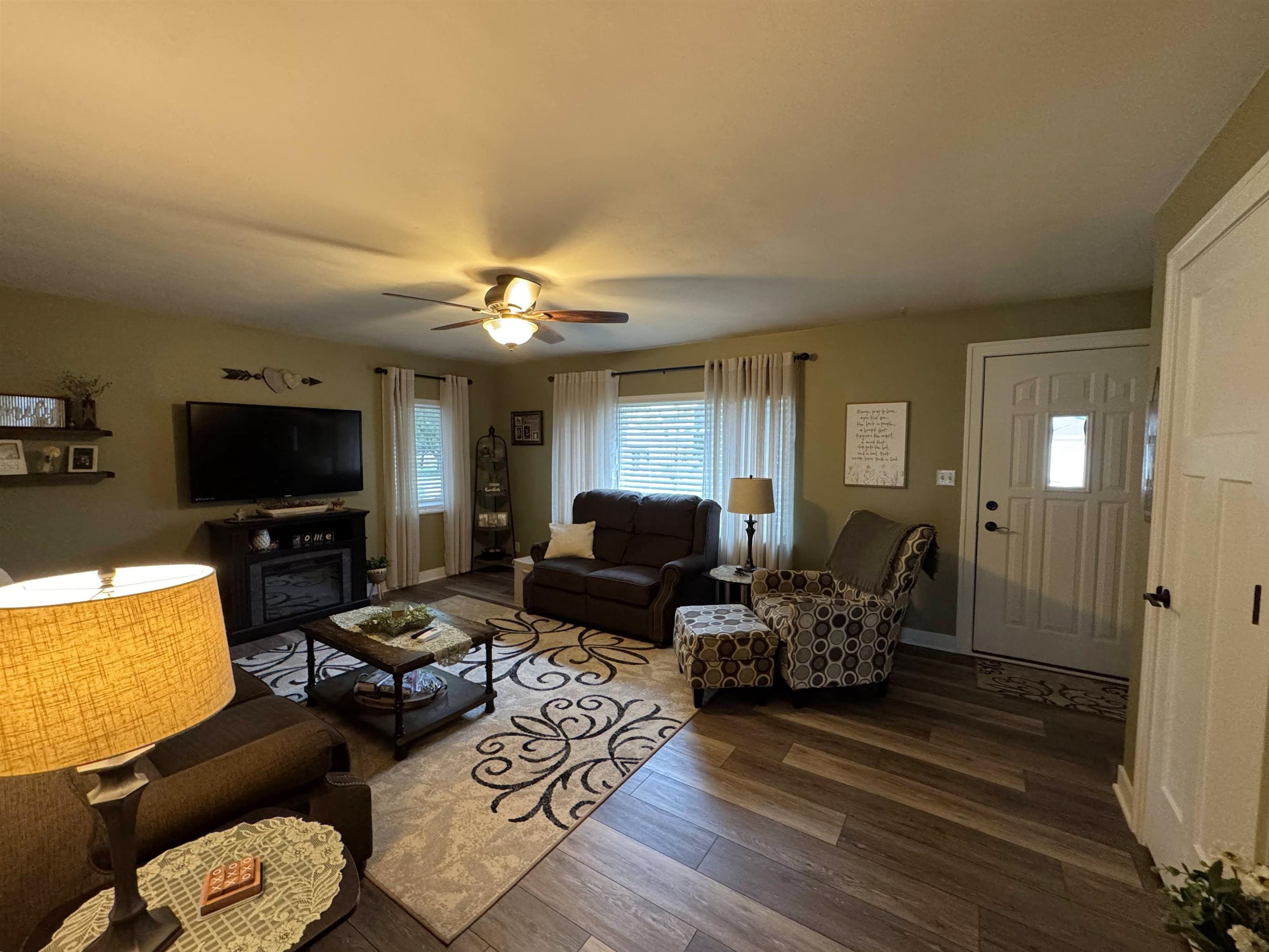 2714 8th Street Monroe, WI 53566 - Photo 5 of 61