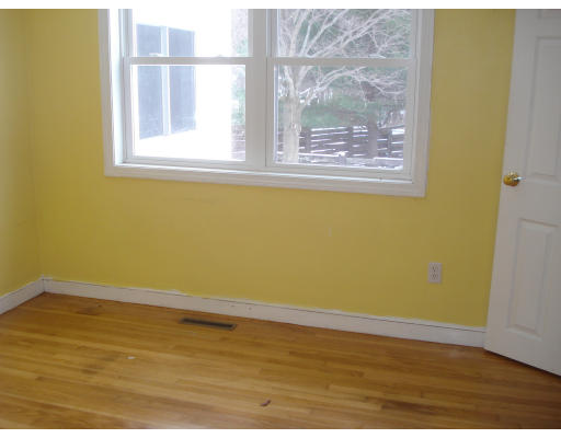 975 South Main Street Bellingham, MA 02019 - Photo 8 of 11