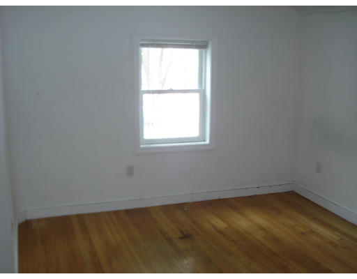 975 South Main Street Bellingham, MA 02019 - Photo 10 of 11