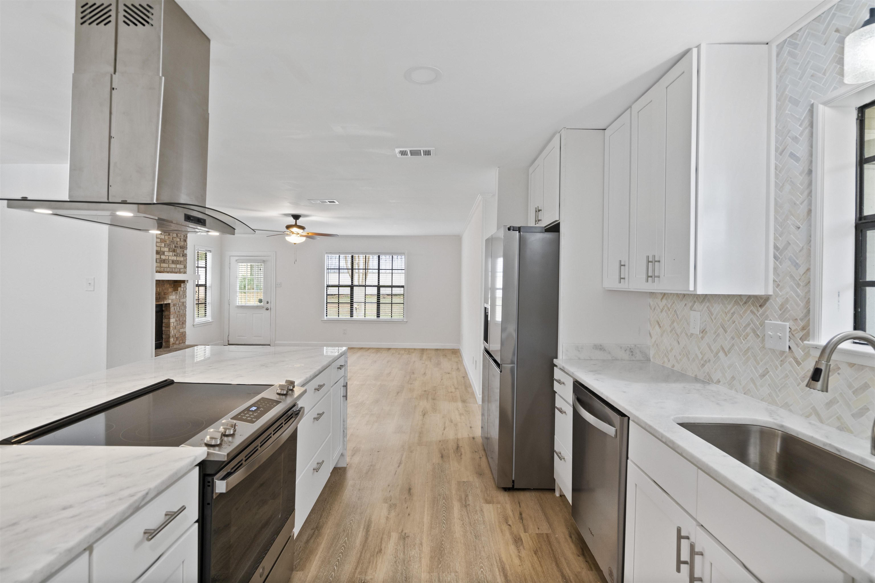146 Michael Loop Daphne, AL 36526 - Photo 6 of 32