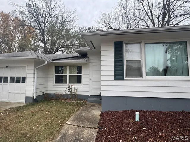 $194,900 | 904 2nd Street, Troy, MO 63379
