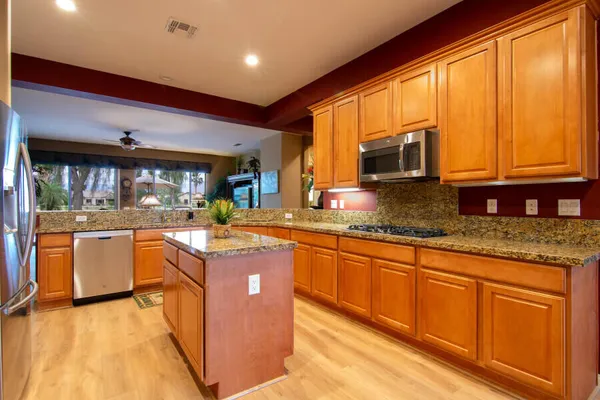 $3,600 | 81083 Avenida Tres Lagunas, Indio, CA 92203