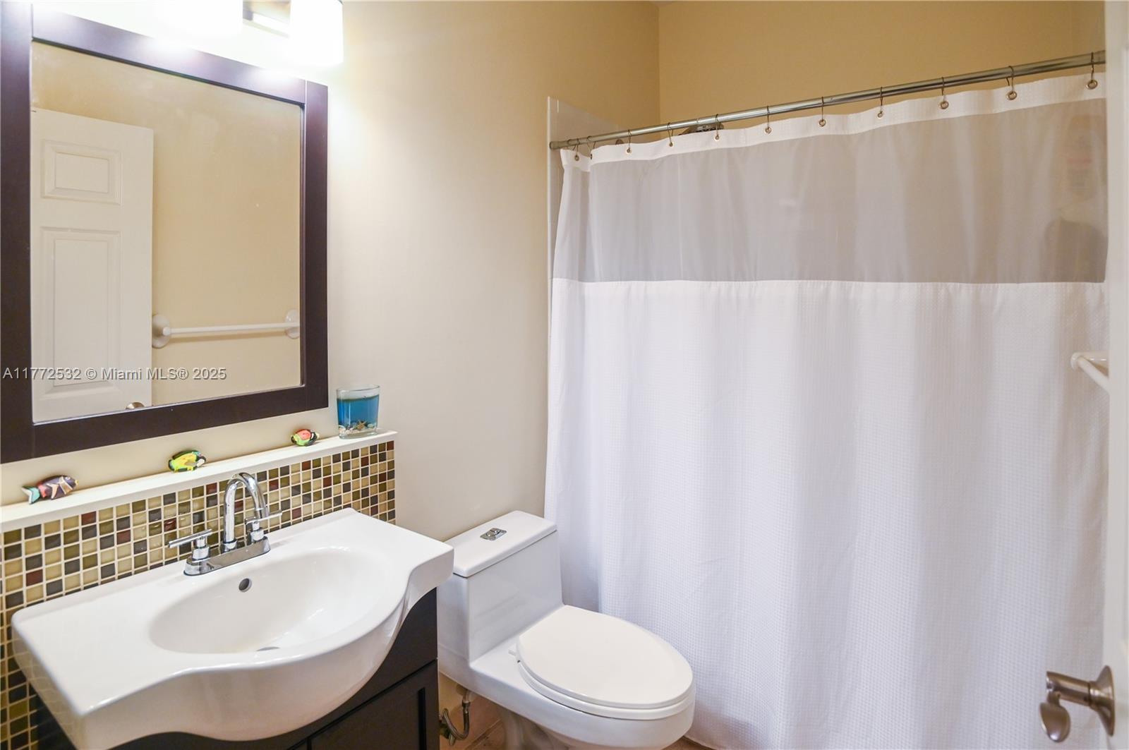 85 Gulfstream Road, Unit 304A Dania Beach, FL 33004 - Photo 24 of 39 Gallery Image 24