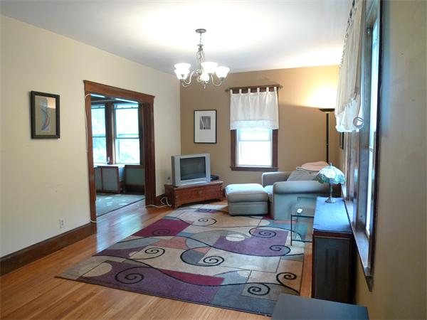107 Warwick Road Melrose, MA 02176 - Photo 5 of 20 Gallery Image 5