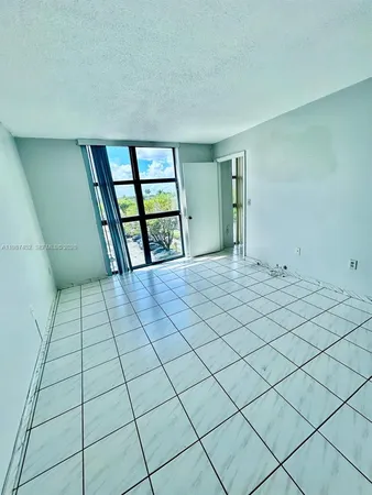 a view of utility room