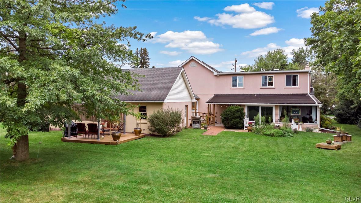 6175 Weaversville Road Bethlehem, PA 18017 - Photo 4 of 49 Gallery Image 4