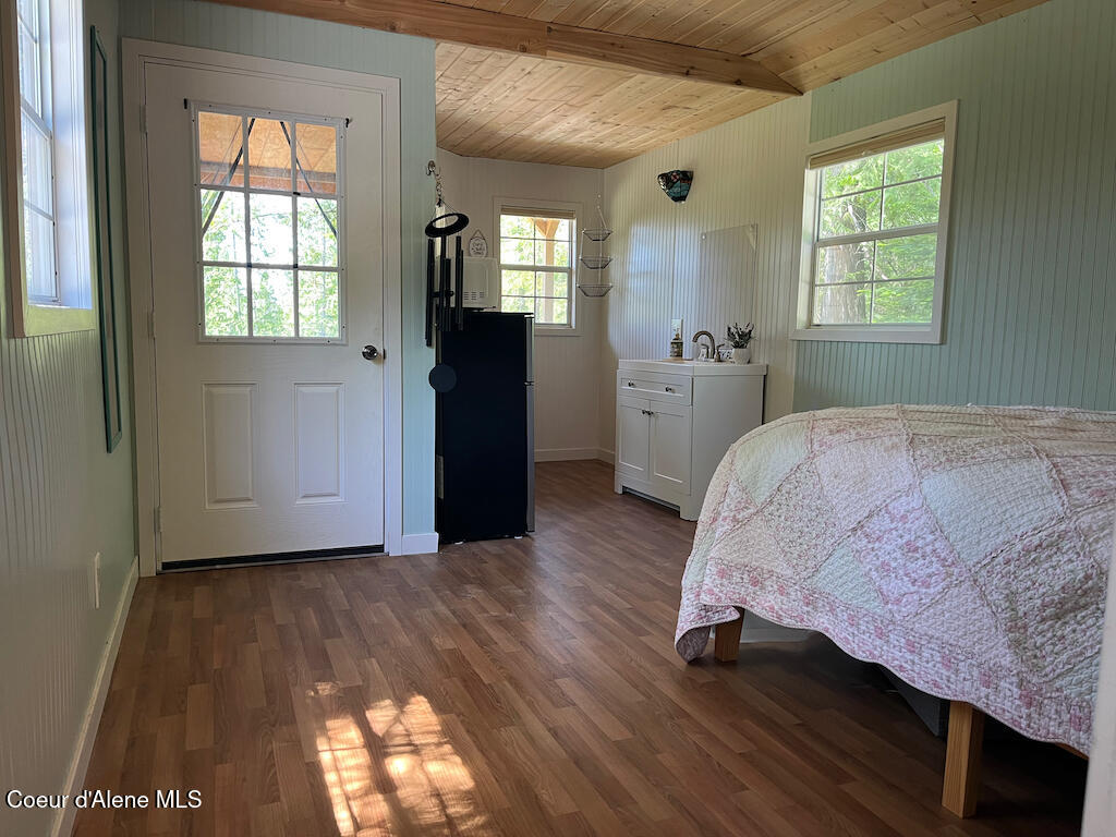 191 Sunset View Lane Hope, ID 83836 - Photo 15 of 30 entry