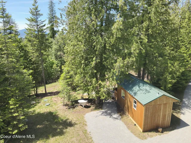 $398,000 | 191 Sunset View Lane, Hope, ID 83836