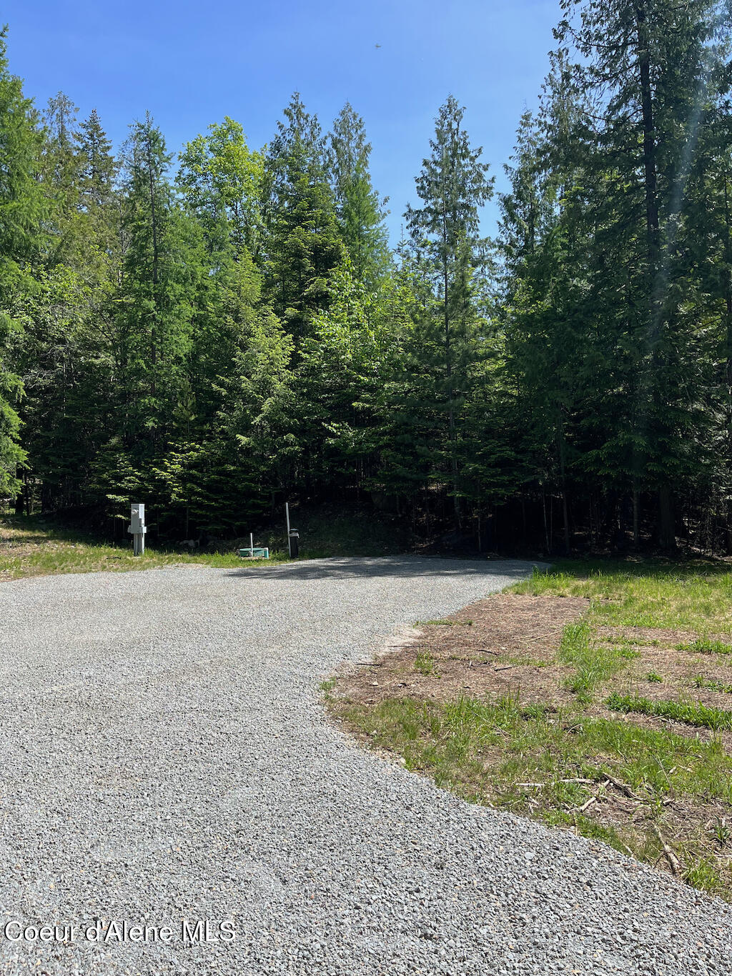 191 Sunset View Lane Hope, ID 83836 - Photo 7 of 30 gravel driveway