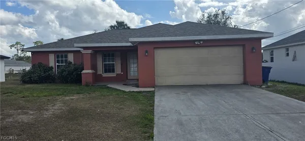 $1,750 | 2913 13th Street West, Lehigh Acres, FL 33971