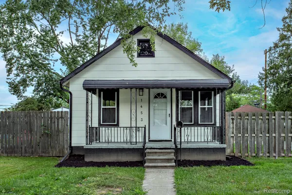 $149,770 | 1453 Camden Street, Ferndale, MI 48220
