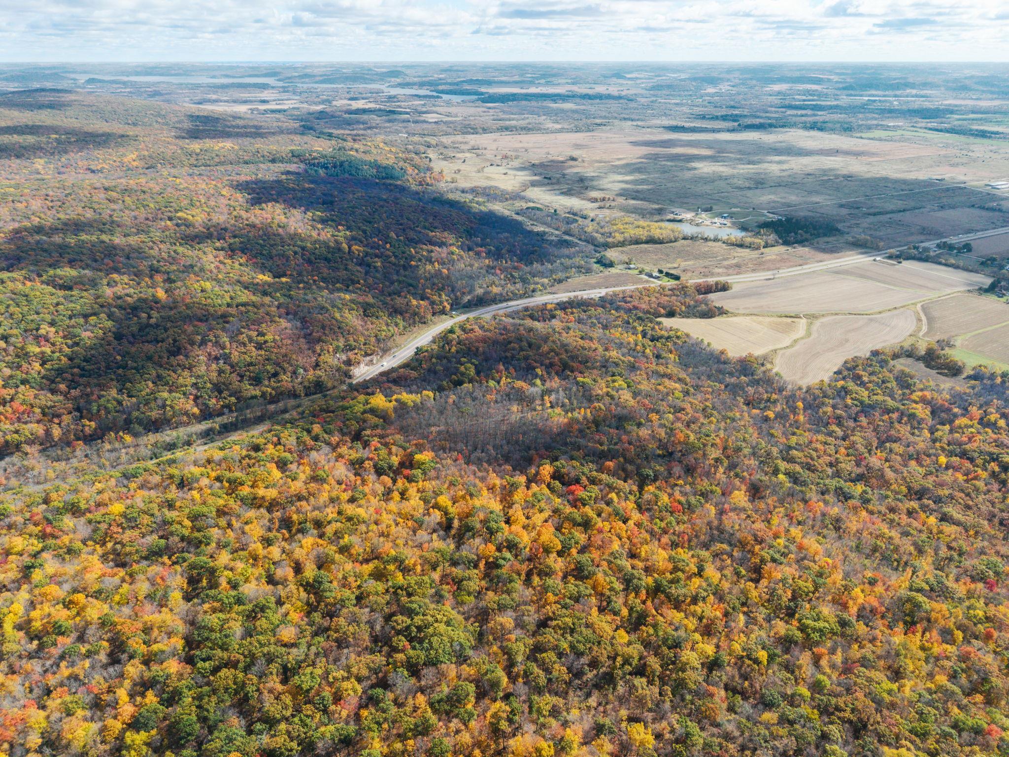 12 Highway 12 Baraboo, WI 53913 - Photo 9 of 18