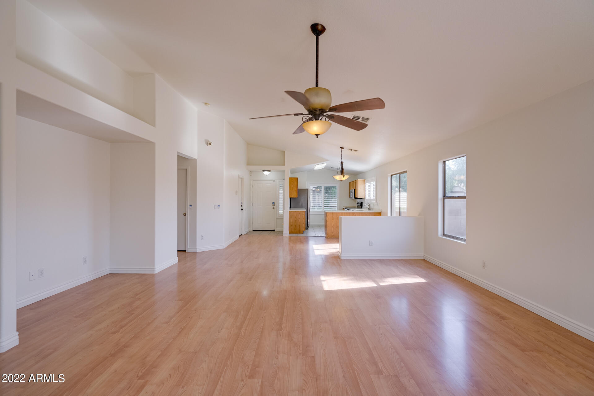 2606 East Beverly Road Phoenix, AZ 85042 - Photo 14 of 28 listing_11