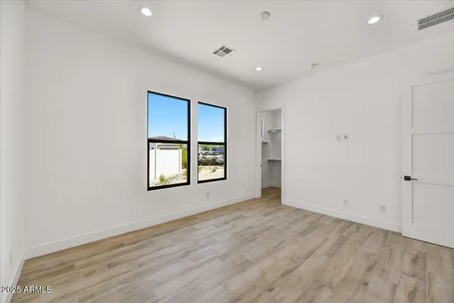 $1,420,000 | 3330 West Desert Dawn Drive, Phoenix, AZ 85083