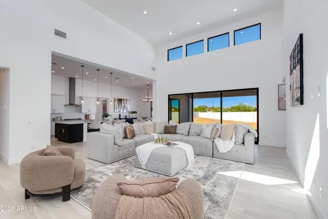 $1,420,000 | 3330 West Desert Dawn Drive, Phoenix, AZ 85083