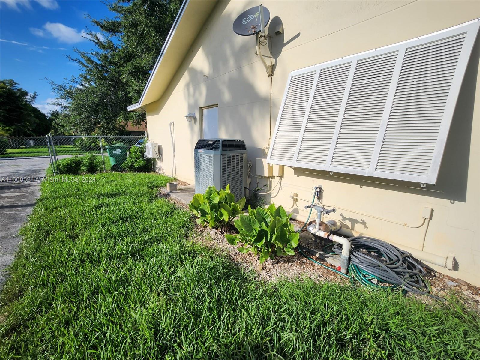 16240 Southwest 286th Street Homestead, FL 33033 - Photo 6 of 14