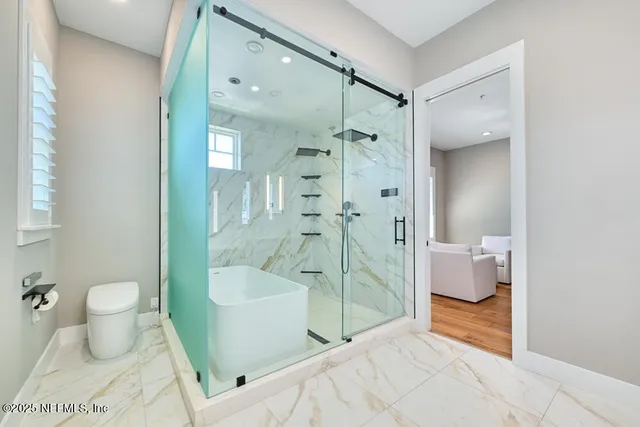 $6,500 | 2410 Beach Boulevard, Jacksonville Beach, FL 32250