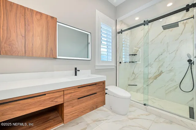 $6,500 | 2410 Beach Boulevard, Jacksonville Beach, FL 32250