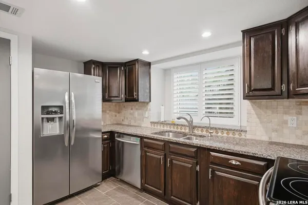 $2,785 | 1906 Hillingway Street, San Antonio, TX 78248
