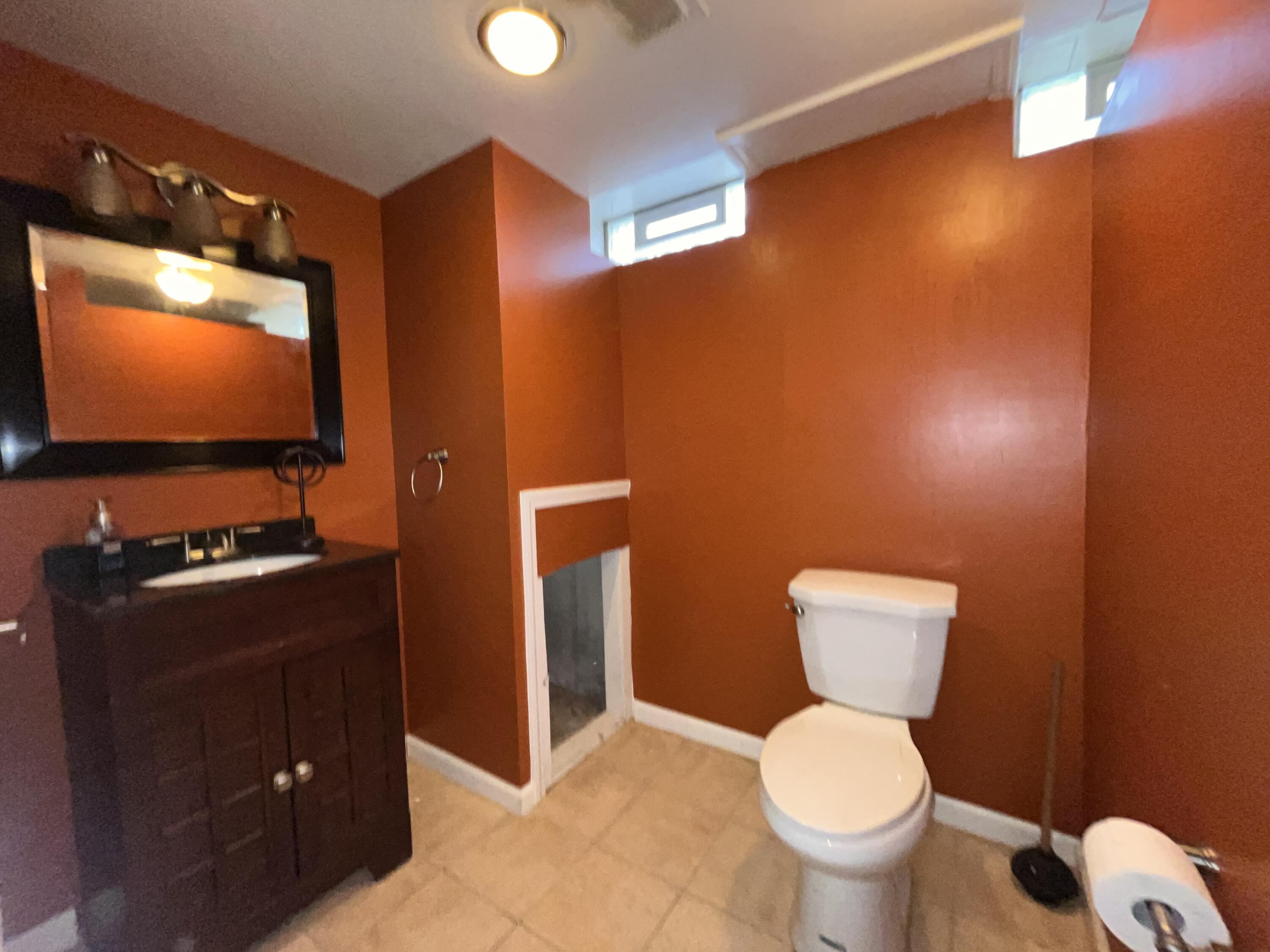 29934 Spain Street Romulus, MI 48174 - Photo 13 of 17 IMG_2816