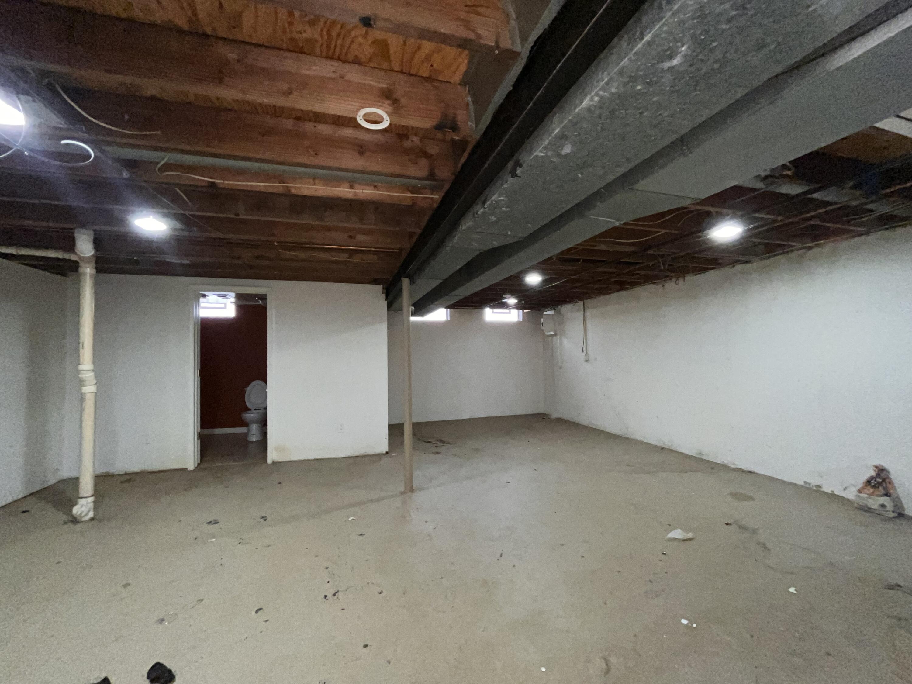 29934 Spain Street Romulus, MI 48174 - Photo 10 of 17 IMG_2813