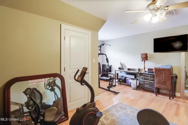 $649,900 | 216 Courtenay Avenue, Pass Christian, MS 39571