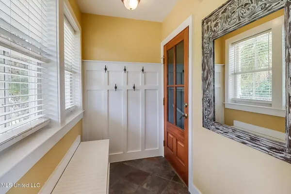 $649,900 | 216 Courtenay Avenue, Pass Christian, MS 39571