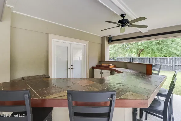 $649,900 | 216 Courtenay Avenue, Pass Christian, MS 39571