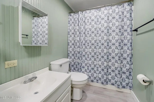 $649,900 | 216 Courtenay Avenue, Pass Christian, MS 39571