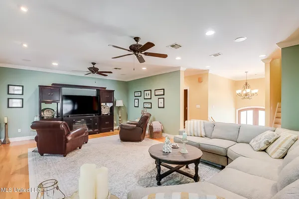 $649,900 | 216 Courtenay Avenue, Pass Christian, MS 39571