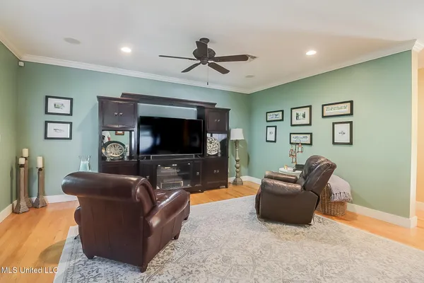 $649,900 | 216 Courtenay Avenue, Pass Christian, MS 39571