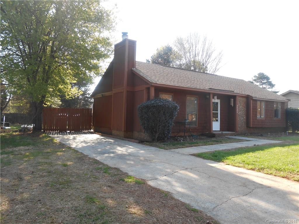 3428 Cross Winds Road Charlotte, NC 28227 - Photo 2 of 16 Gallery Image 2