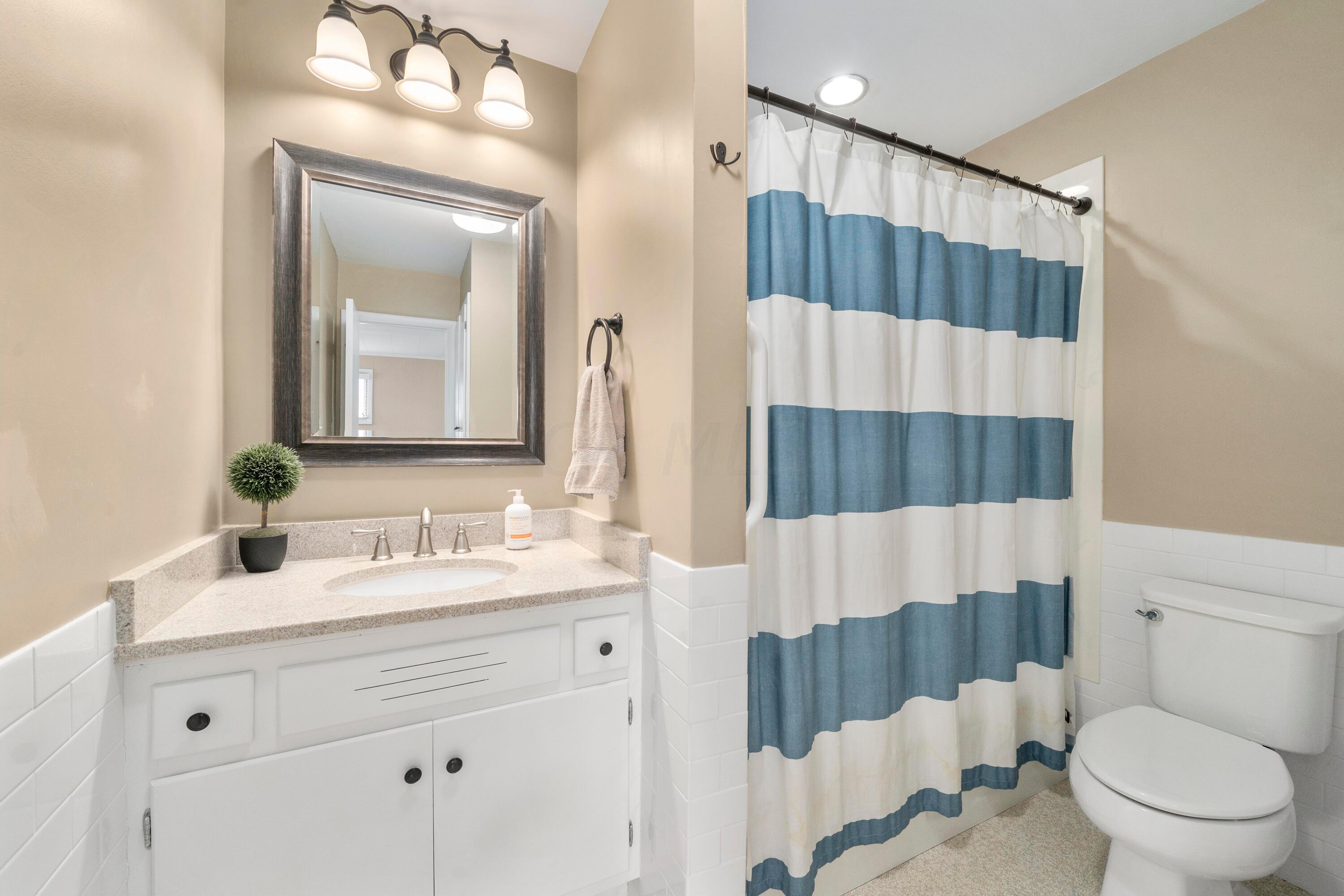 859 South Remington Road Bexley, OH 43209 - Photo 30 of 64 DSC05835