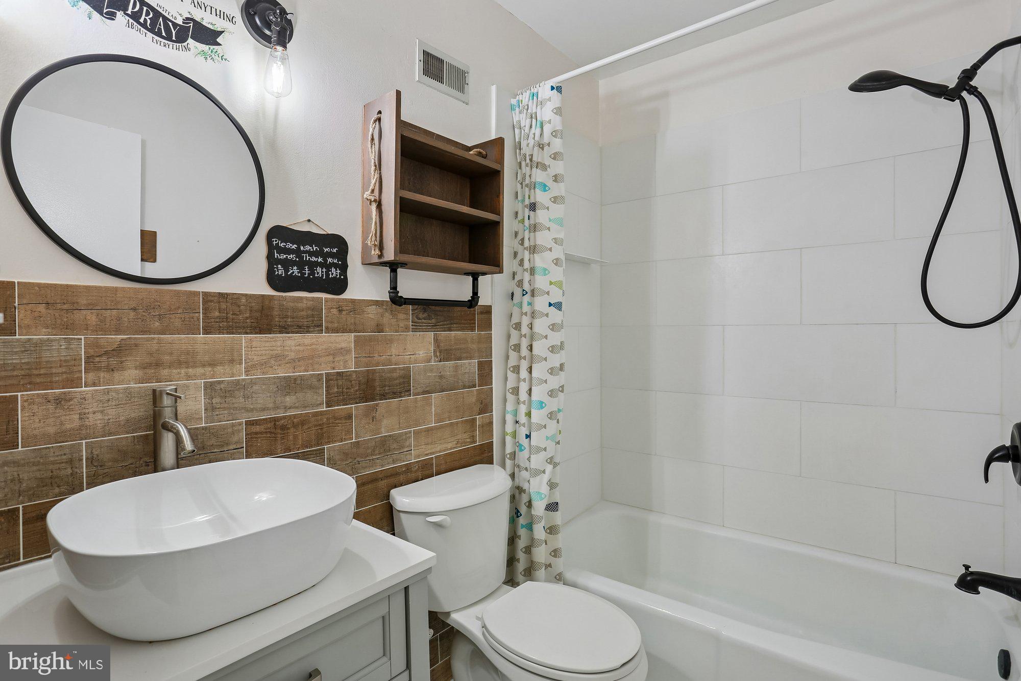 32 Oak Shade Road Gaithersburg, MD 20878 - Photo 25 of 30 Bath