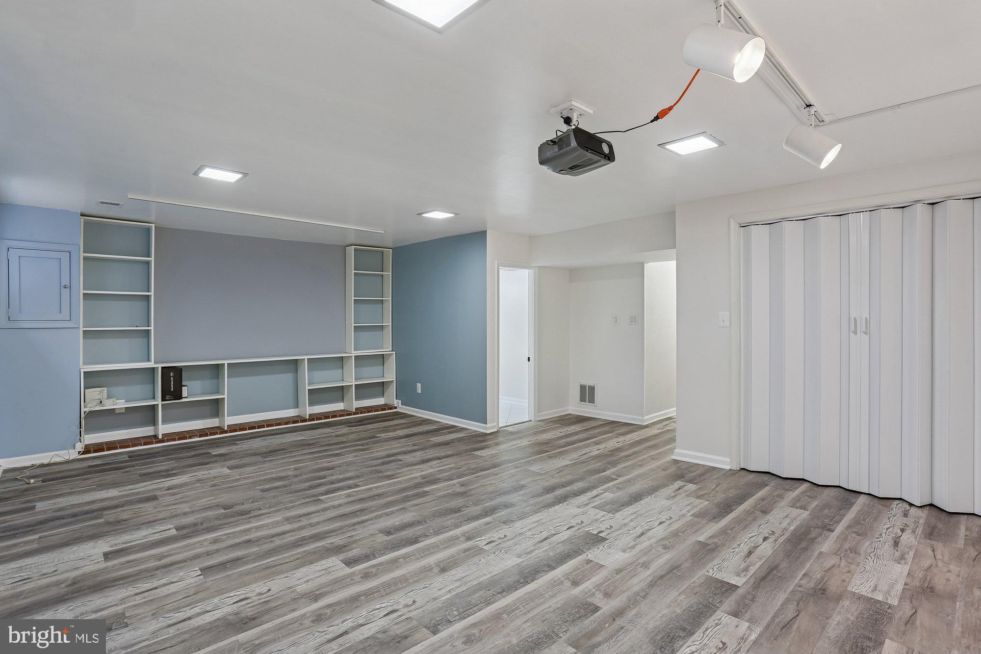 32 Oak Shade Road Gaithersburg, MD 20878 - Photo 28 of 30 Recreation Room