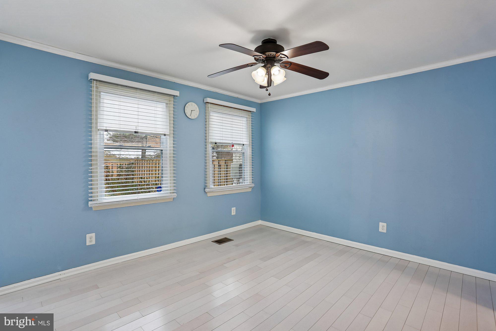 32 Oak Shade Road Gaithersburg, MD 20878 - Photo 7 of 30 Dining Area