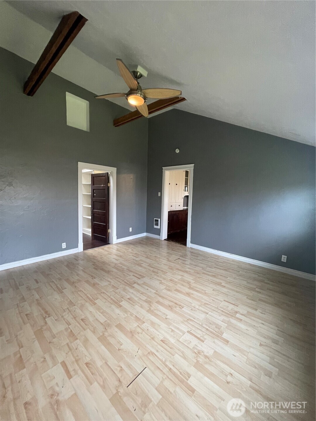 2101 Henkle Street Raymond, WA 98577 - Photo 14 of 18 a view of empty room with a ceiling fan
