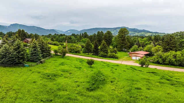 $540,000 | 31 Wagon Box Road, Story, WY 82842