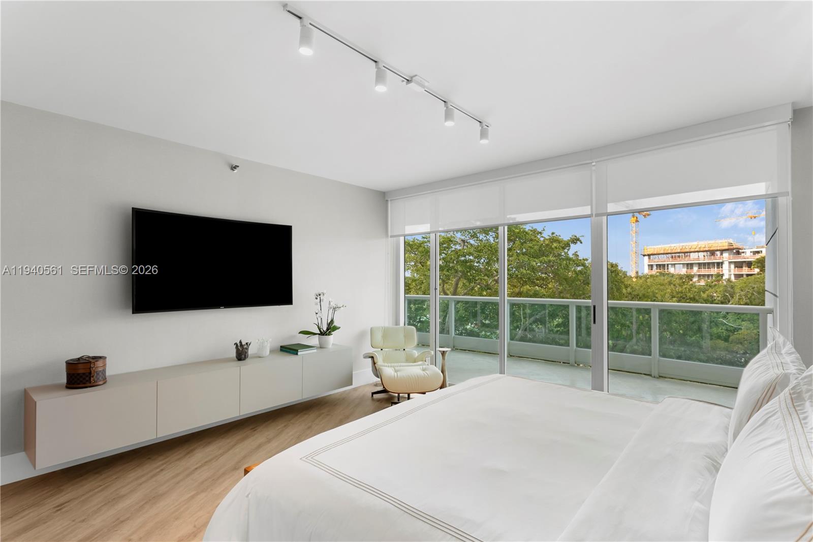 2127 Brickell Avenue, Unit 705 Miami, FL 33129 - Photo 17 of 35