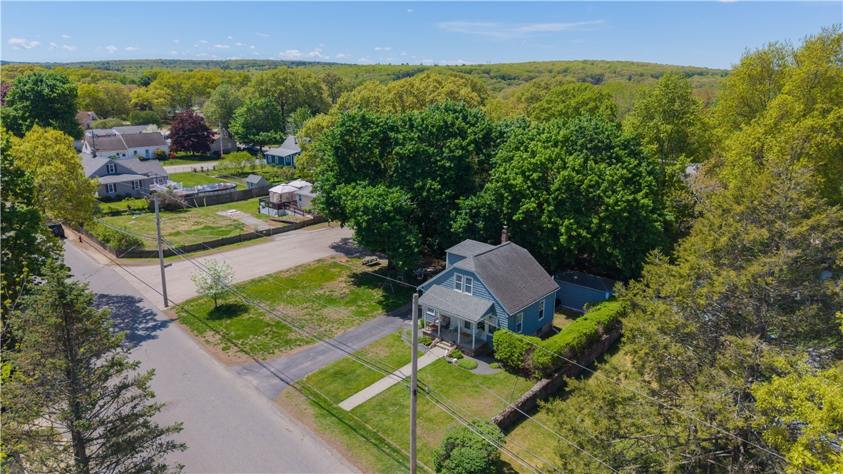 195 Talcott Street Woonsocket, RI 02895 - Photo 5 of 34