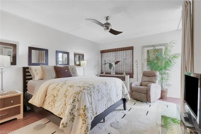 $179,900 | 1084 Forest Lakes Drive, Unit 7304, Naples, FL 34105