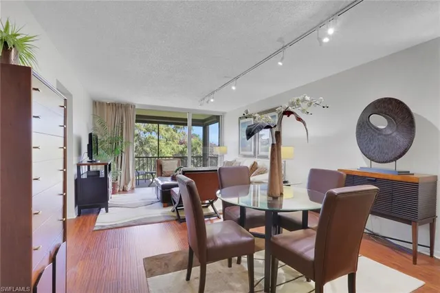 $179,900 | 1084 Forest Lakes Drive, Unit 7304, Naples, FL 34105