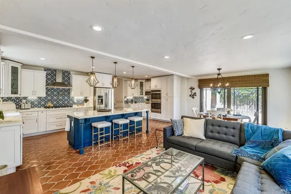 $3,950 | 9 El Camino Real, Vallejo, CA 94590