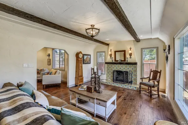 $3,950 | 9 El Camino Real, Vallejo, CA 94590