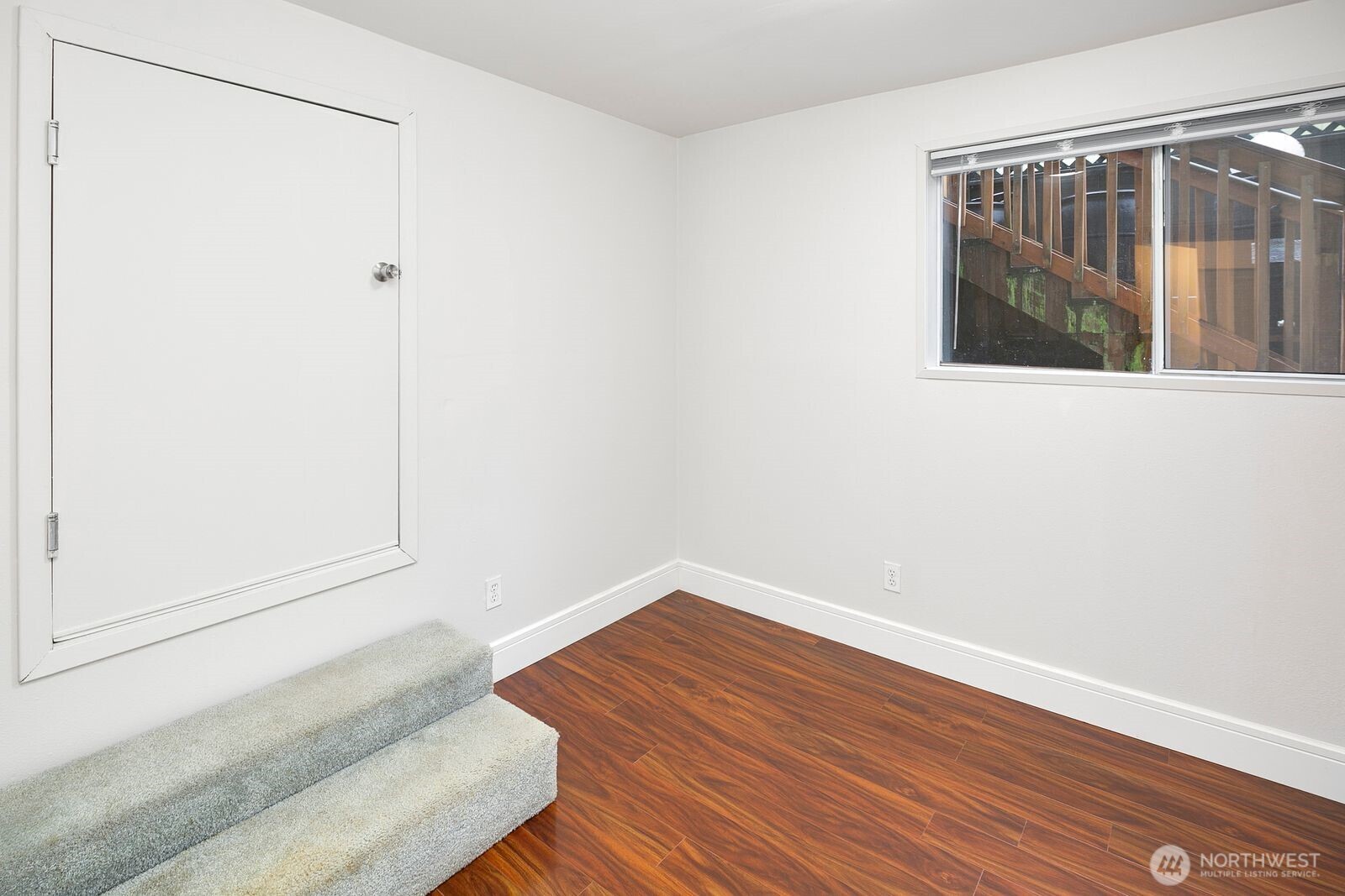 2367 South Forest Street Seattle, WA 98144 - Photo 21 of 33 a view of small space with wooden floor