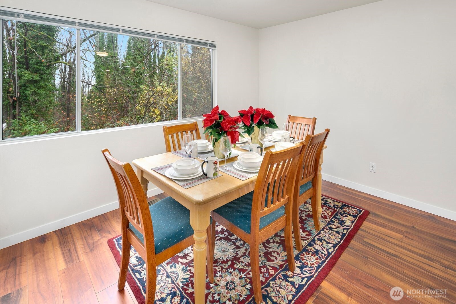 2367 South Forest Street Seattle, WA 98144 - Photo 7 of 33 a view of a dining room with furniture window and wooden floor