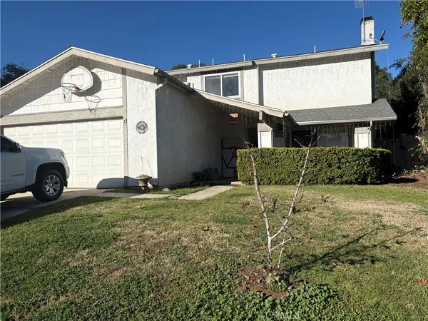 $3,860 | 25 Naomi Street, Redlands, CA 92374