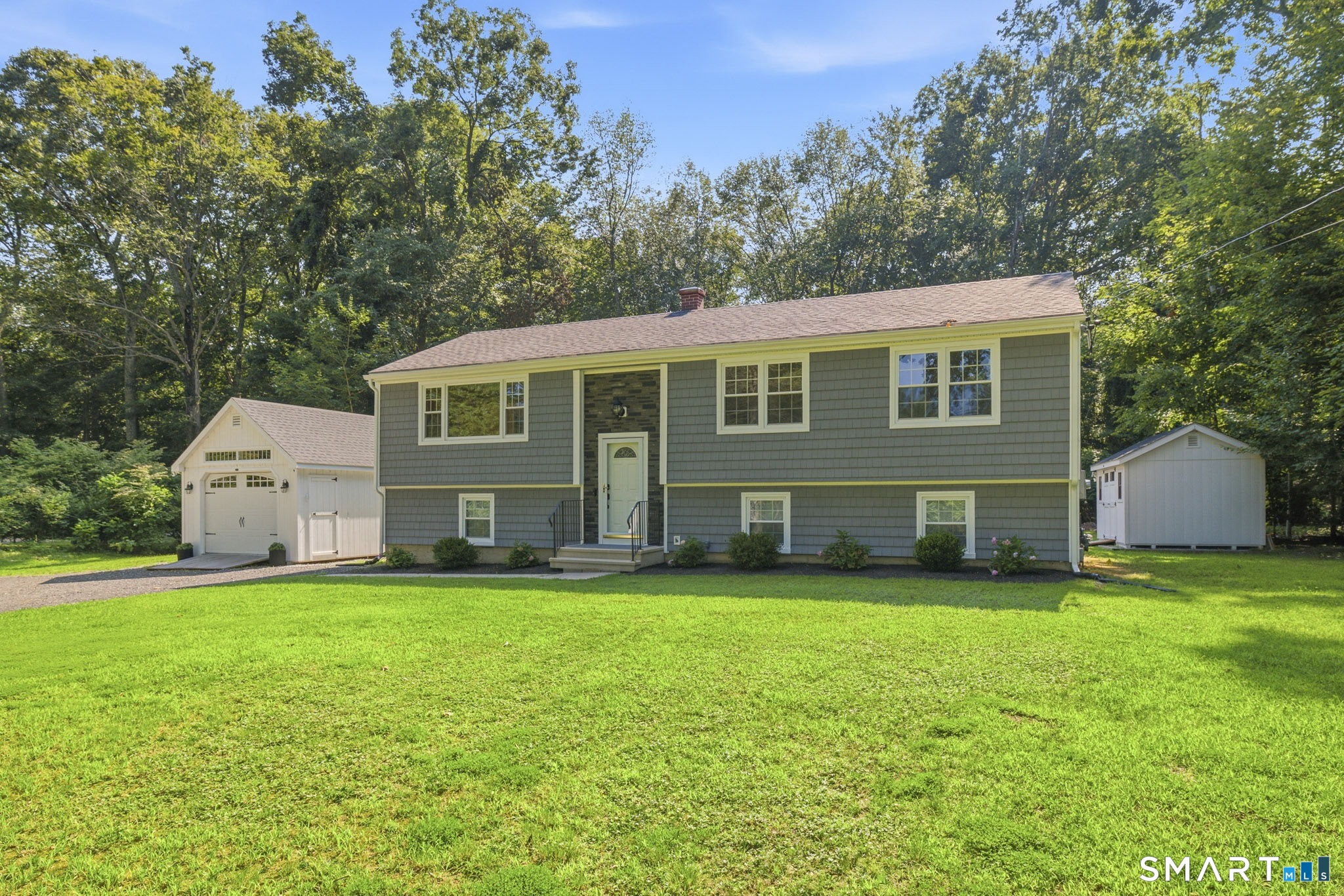 99 Cow Hill Road Clinton, CT 06413 - Photo 2 of 32 Gallery Image 2